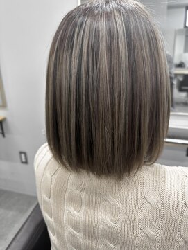 ユウル 横浜(juhl.) 大人ハイライトボブ/２０代３０代４０代/くすみベージュカラー
