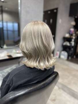 フィーネ(Fi-Ne) パールブロンド Fi-Ne 原宿