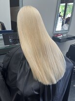 バレ(BALE)&nbsp;ブロンド/抜きっぱなし/金髪/ブリーチ/ハイトーン/滋賀ブリーチ