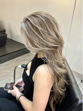 ブレンド 渋谷(BLend) ハイライトカラーミディアムヘア暗めカラーデザインカラー