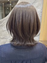 ソワネ 表参道(soigne)&nbsp;表参道白髪ぼかしハイライトレイヤーボブアッシュグレージュ40代