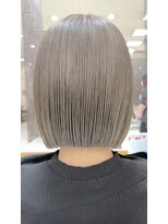 シエル ドゥ サワ(ciel de SAWA) 綺麗なシルエット◎シアーグレージュ×艶感ぱつっとボブ