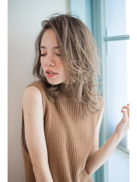 キート(Kiito) [kiito海老名/海老名駅]ミディ/イルミナカラー/シルキーベージュ