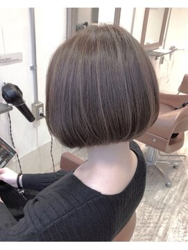 ヘアーサロン キー(Hair salon key) ハイライト×ミニボブ