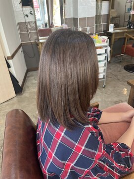 スアバイキキ(SuA by kiki.) レイヤーボブ/外ハネボブ/大人ショート/ニュアンスカラー[千葉〕