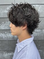 ヒュイル バイ ニアウ(Hwyl by Niau)&nbsp;メンズマッシュウルフパーマスパイラルパーマニュアンスパーマ