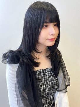 アンド アノン(and anon) ブルーブラック　寒色系　レイヤーカット　ハイレイヤー