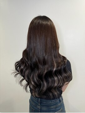 ロサ ファイブヘアー(Rosa..5Hair) チラ見えインナーで…