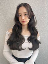 リリー(Lilley) くすみベージュ×姫カットレイヤー×韓国風巻き【ayana】