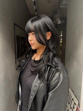 ジーナ(XENA) ブルーブラック レイヤーカット