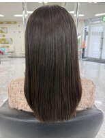 サロンドニケ&nbsp;色が抜けても綺麗！！赤みを抑えた透明感髪質改善カラー