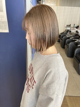 コワファースト 大分(COIFF1RST) 大人可愛いショートボブ白髪ぼかし20代30代40代/大分