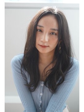 ルフュージュ バイ プロデュース 相模大野店(Refuge by Produce) 暗髪/レイヤーカット/長めバング