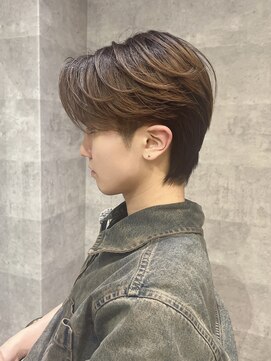 ノヴァ 天王寺(NOVA) ブラウン　前下がりセンターパート