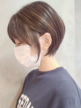 エリマ 武蔵小杉(elima) 武蔵小杉白髪染めショートヘアタッセルボブミルクティーベージュ