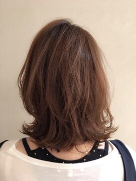 ロンドアベニール 北千住(Lond avenir) アプリコットブラウン☆外ハネミディ☆スタイリスト西田大樹