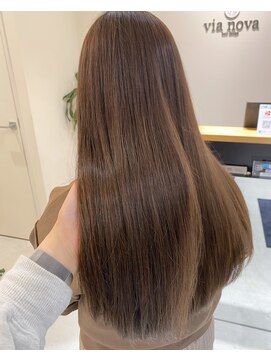 ビアノバ(via nova) くすみベージュカラー