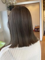 スタジオフィット(STUDIO FITTO)&nbsp;ハイライトカラー　仕事されてる方用　【大人ブリーチ推奨】