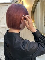 アデ オモテサンドウ(ade omotesando)&nbsp;タイトなフラットボブ