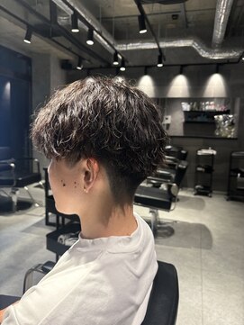 スタッド 松戸(stud. Men‘s) 波巻きスパイラル