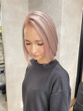 リエンス(RIENS) 【RIENS】ホワイトベージュ×馬越麗奈