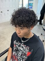 レタッチ バイ フィフス 天神大名(RETOUCH by fifth)&nbsp;プードルパーマハードスパイラルパーママッシュメンズパーマ束感