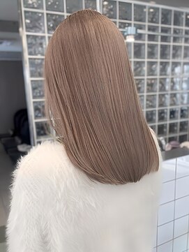 サンクプロジェクト(cinq PROJECT) 韓国アッシュグレージュカラーハイトーンカラー顔周りブリーチ