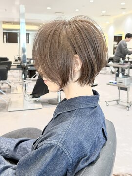 バンプ ギンザ(BUMP GINZA) 30代/40代/50代◎絶壁解消/白髪ぼかし/大人小顔ショート【湯本】