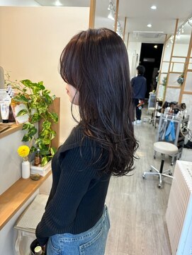 ロッカ(ROCCA) 柔らかラフカール×ダークグレージュ