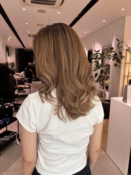 ステア ケース(stair case) ピーチベージュ　ハイライトバレイヤージュMIX