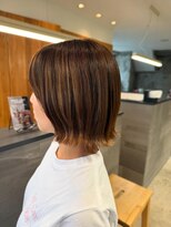 ニーイチイチ(211)&nbsp;外はねボブ/ハイライト/ボブ/デザインカラー