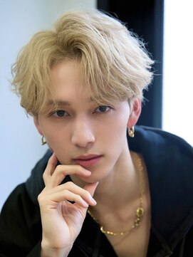 ルーシー 川越(LUCEY) センターパートフェザーパーマシャドウパーマメンズパーマ