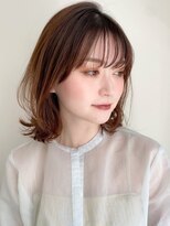 トゥーナ 表参道(tona) ミディアムレイヤー、外ハネボブ、グレージュ、脱白髪染め☆