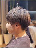 マッシュショート×ツーブロック×極細ハイライト