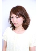 フリンジカールが重なり合うスウィートミディ