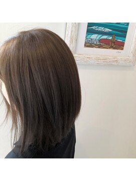 虹 アヌエヌエ(anuenue) 30代40代50代大人女性に人気のナチュラルアッシュでこなれ感UP