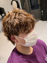 アビー(ABEY)&nbsp;波巻きスパイラルブラウンカラーウルフパーマ