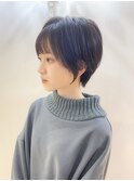 可愛い丸みのあるフェミニンショート