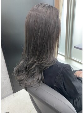 フォレスト 流山おおたかの森(Forest.) レイヤーカット　グレーアッシュ