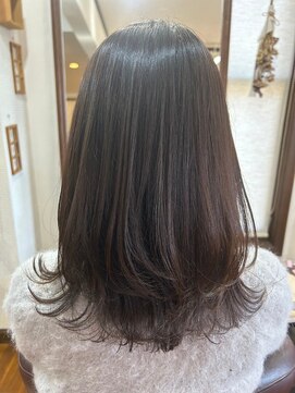 美容室 メザミー MESAMIES ナチュラルN.カラーブリーチなし綺麗に染まるロングウルフカット
