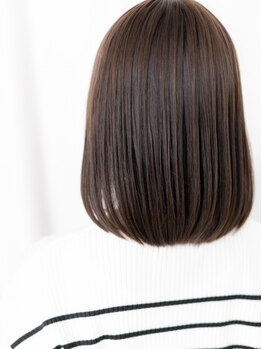 ミマインズ(MeMines)の写真/40代50代…エイジング毛のプロが根本から毛先までキレイに染める白髪染め/グレイカラーが人気[西阿知駅3分]