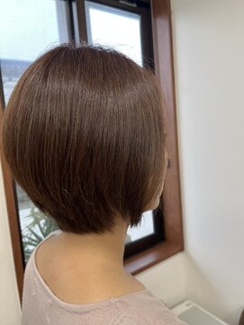 髪ストーリー美容室 ショートカット