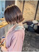 顎ライン、ショートヘア