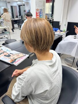 アイズ 本厚木(AIZU) ハイトーン　ショートヘア