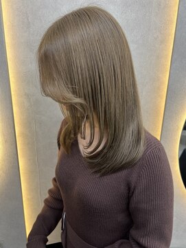 ルノン シェリー(LUNON cheliy) ミルクティーベージュ/グレージュカラー/ブリーチ必須カラー