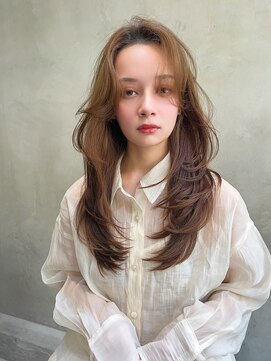 エイチ(H eitf) H【eitf】　原宿　表参道　ロングヘア/透け感