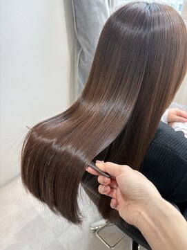 エミュスト(Emuest) 髪質改善　縮毛矯正　トリートメント　酸熱　酸性　韓国