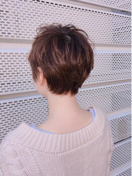 オクト ヘアー(octo hair)の写真/【知多半田駅スグ◆】顔周りの似合わせカットで小顔魅せ×首長効果を実感！再現性の高いスタイルが人気♪