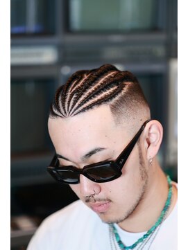 チルチェア 横浜(CHILL CHAIR) スキンフェード×コーンロウ<横浜/バーバー/理容室/床屋/横浜駅>