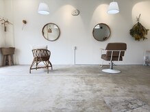 モク(mok)の雰囲気（1人サロンですが開放感のある店内なので圧迫感はございません。）